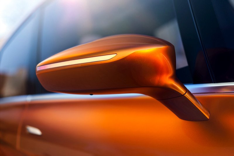 Nissan Invitation, nuevo monovolumen deportivo de Nissan