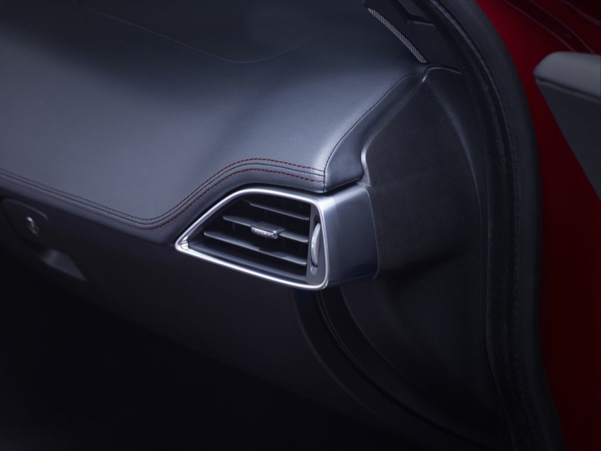 Nuevo Jaguar XE: primeras fotos, datos y precio para España