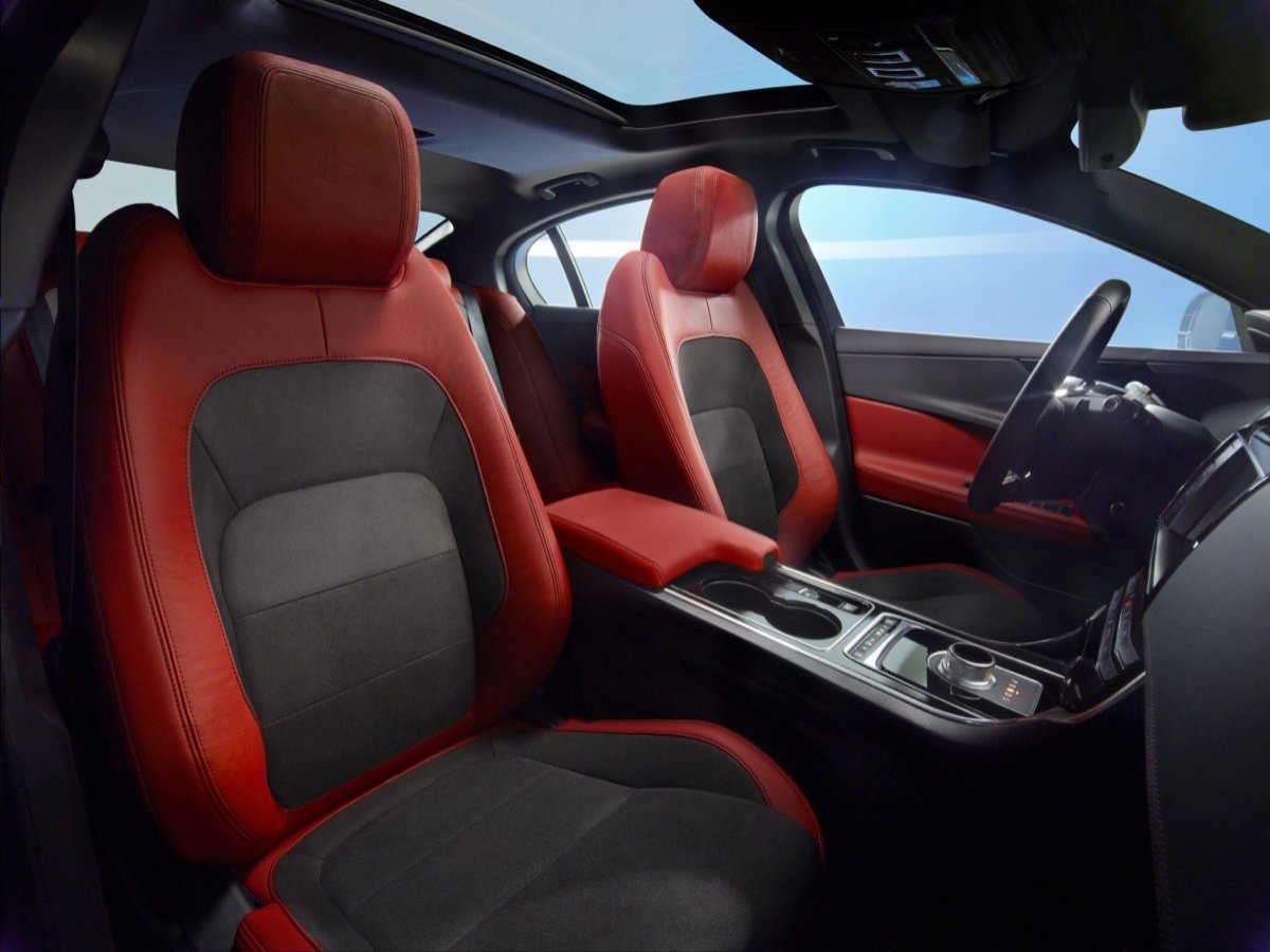 Jaguar XE 2015