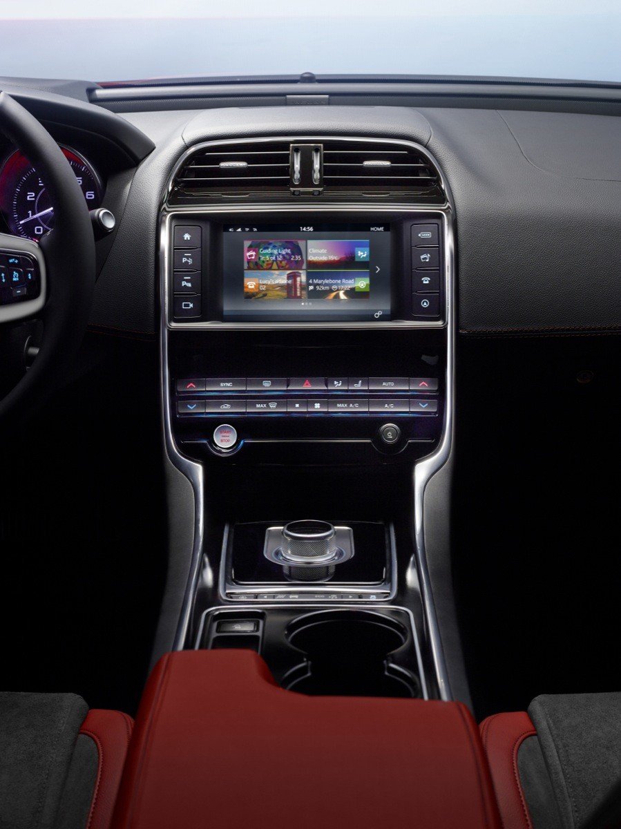 Nuevo Jaguar XE: primeras fotos, datos y precio para España