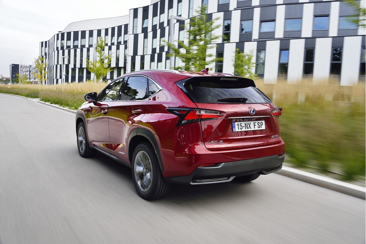 Probamos el Lexus NX 300h, un SUV híbrido, compacto y premium