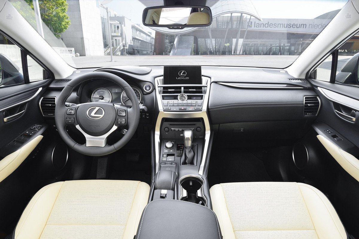 Probamos el Lexus NX 300h, un SUV híbrido, compacto y premium