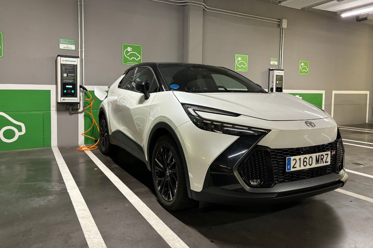 Guía práctica sobre coches híbridos enchufables