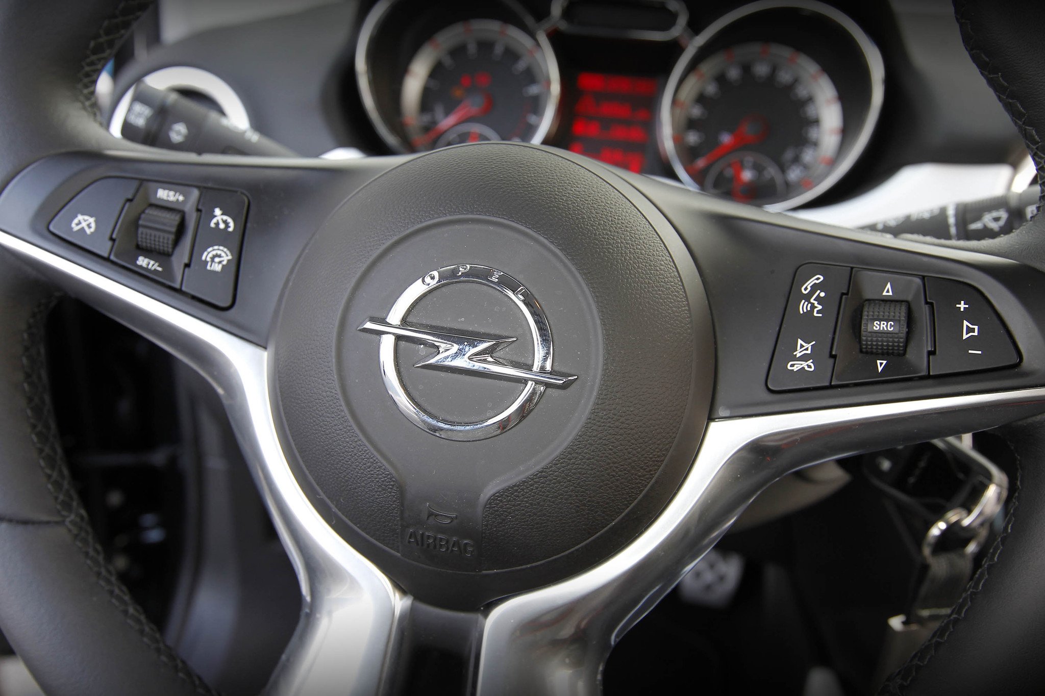 Prueba 10: Opel Adam 1.4 Slam, un coche de capricho para moverte por la ciudad