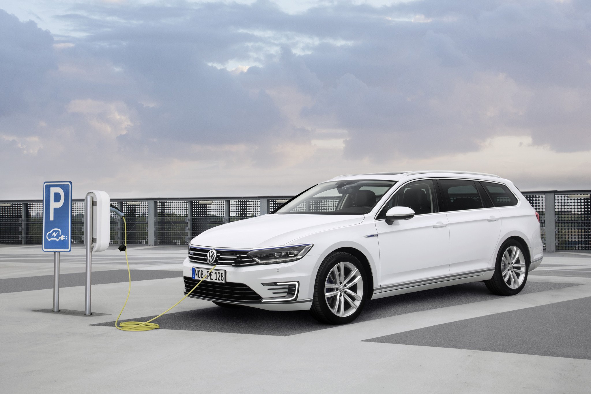 Precios del Volkswagen Passat GTE en España