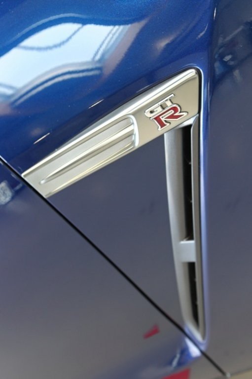 Nuevos Coches: Nissan GT-R 2012, vídeo y fotos del nuevo “Godzilla”
