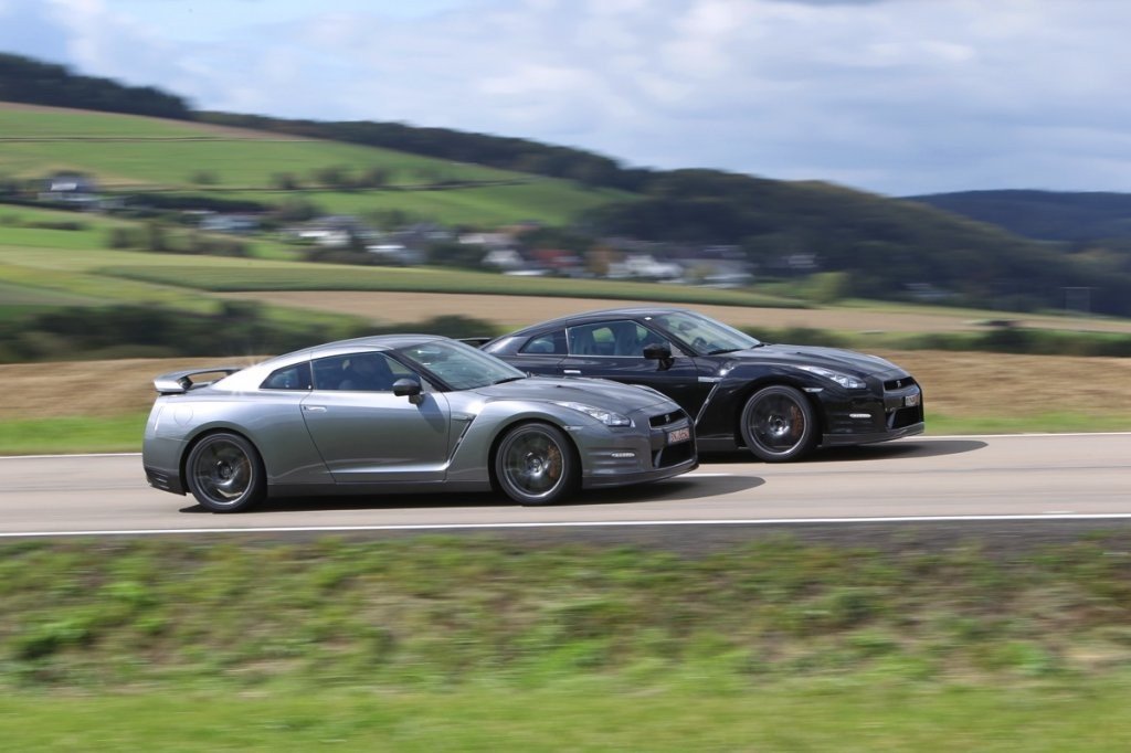 Nuevos Coches: Nissan GT-R 2012, vídeo y fotos del nuevo “Godzilla”
