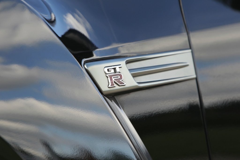 Nuevos Coches: Nissan GT-R 2012, vídeo y fotos del nuevo “Godzilla”