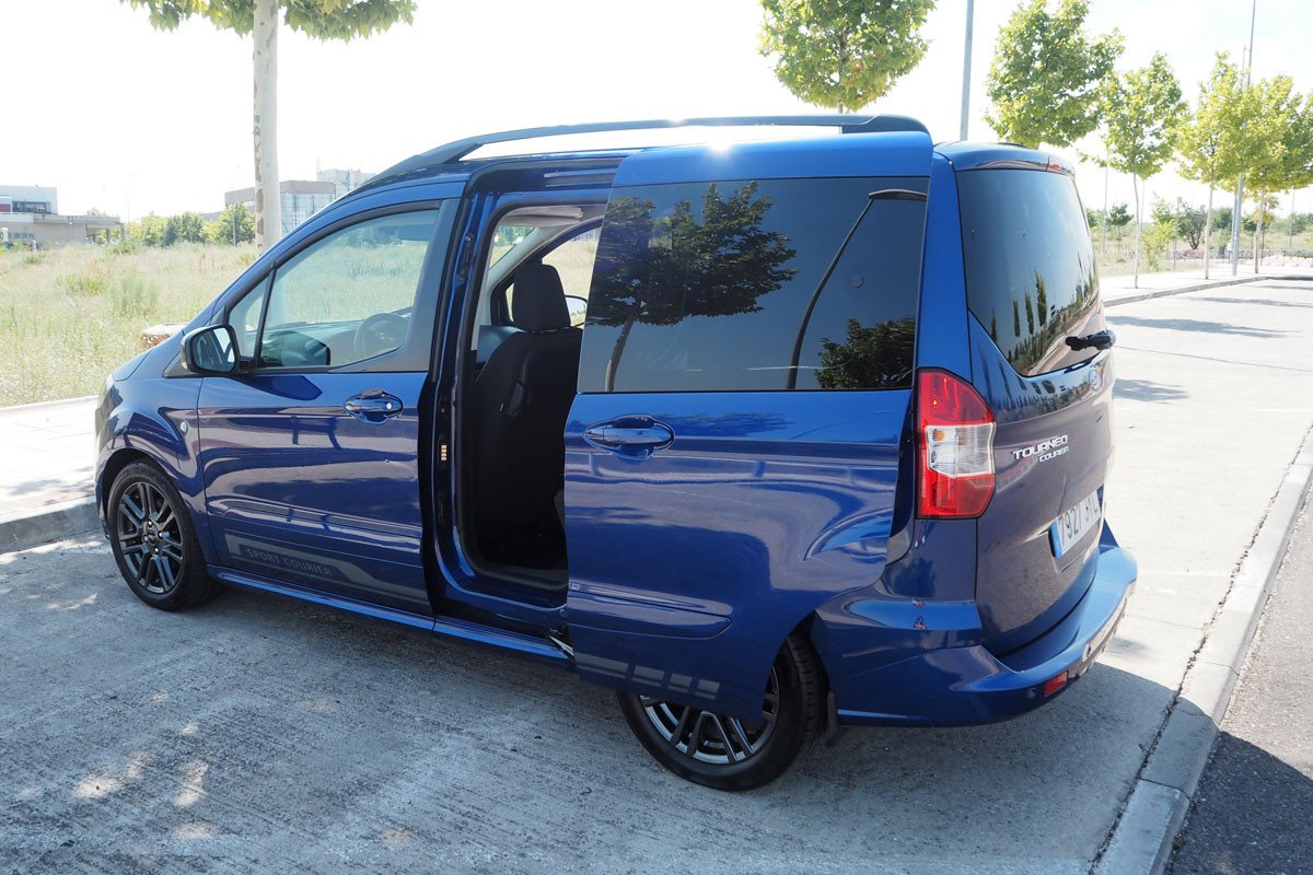 Prueba Ford Tourneo Courier, una alternativa a los monovolumen