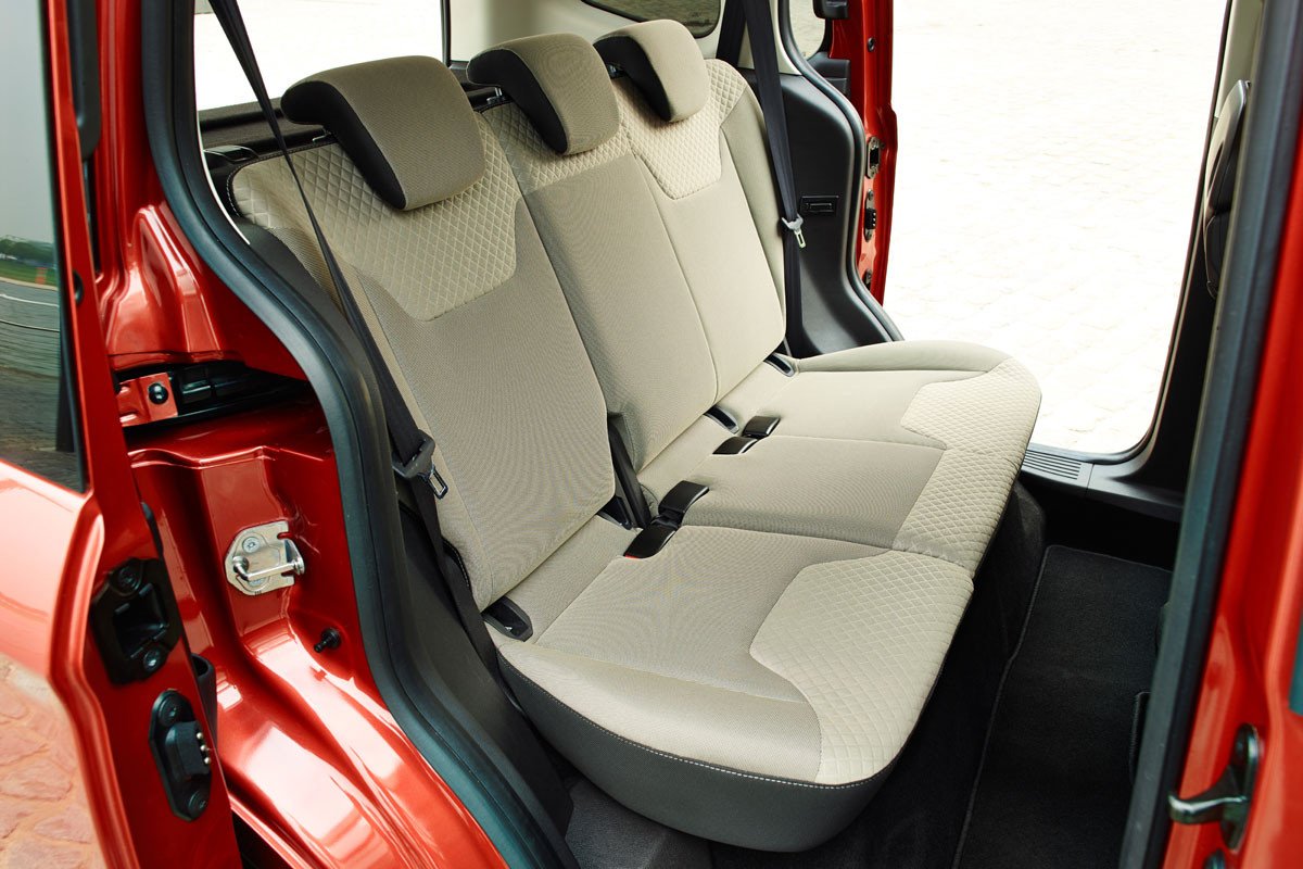 Prueba Ford Tourneo Courier, una alternativa a los monovolumen