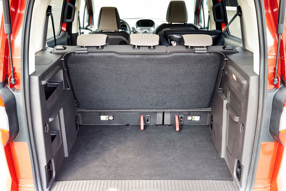 Prueba Ford Tourneo Courier, una alternativa a los monovolumen
