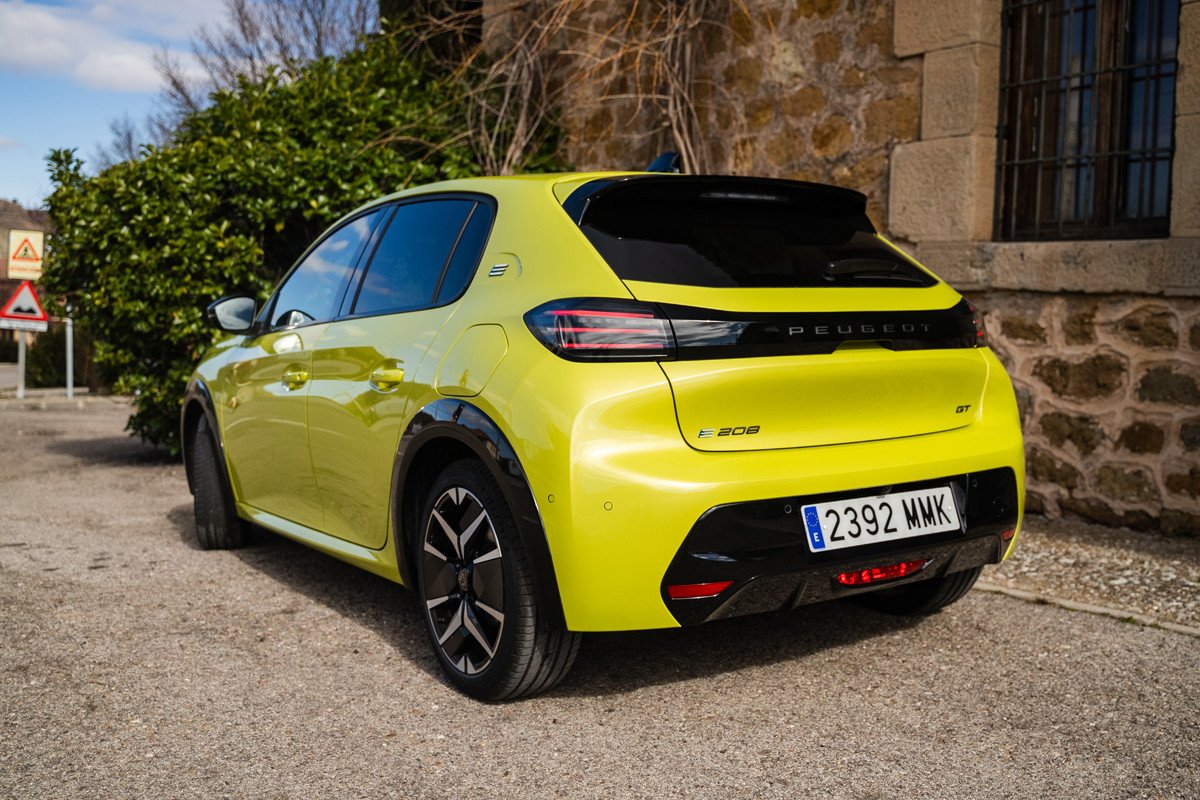 Prueba Peugeot E-208: un eléctrico urbano muy a tener en cuenta