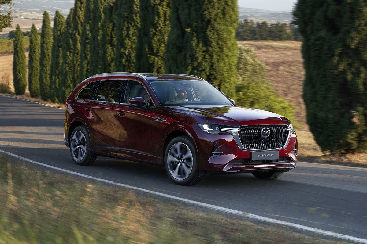 mazda_cx-80_1_curva_aper