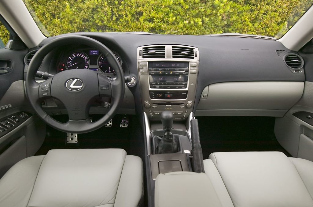 Interior Lexus IS