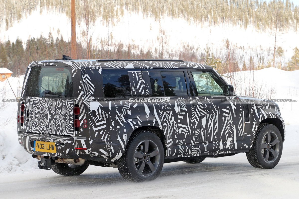 Land Rover Defender 130