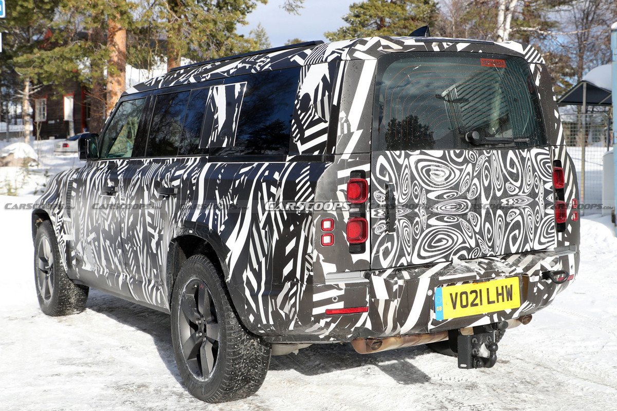 Land Rover Defender 130