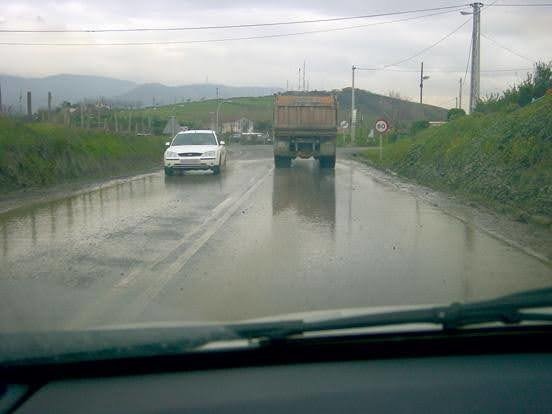 Carretera mojada