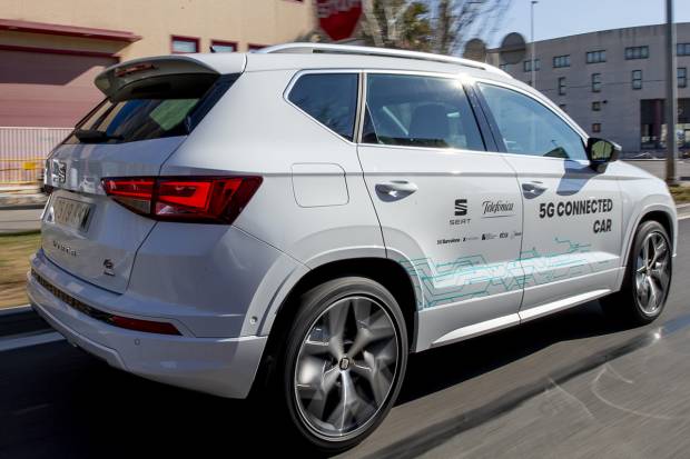La Revolución de los Coches Conectados: ¿Cómo Cambiarán Nuestra Forma de Viajar?