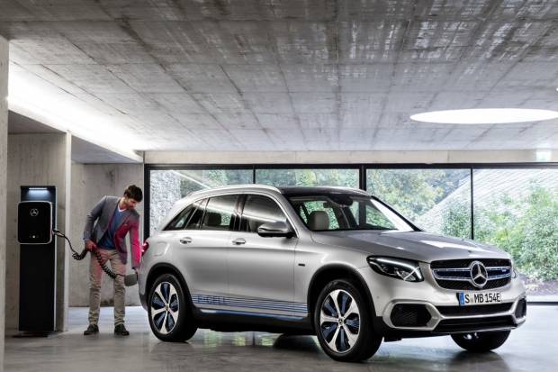 Mercedes y su hasta luego a los turismos de hidrógeno