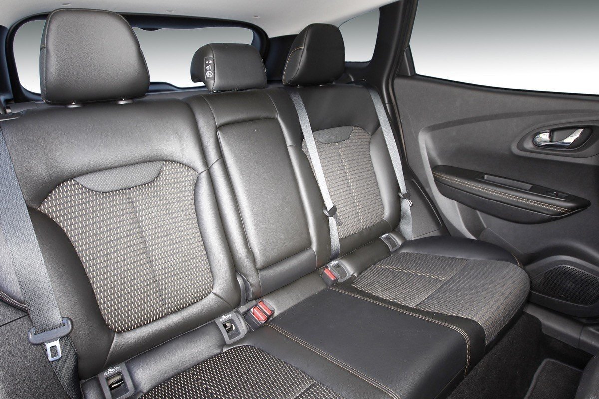 Los SUV y todocamino para montar tres sillas infantiles