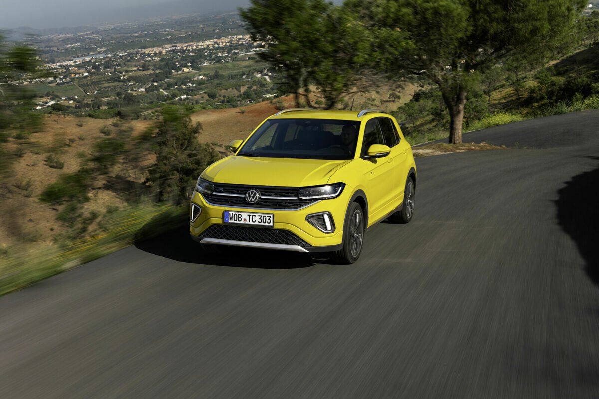 Primeras imágenes del renovado Volkswagen T-Cross que se fabrica en Navarra
