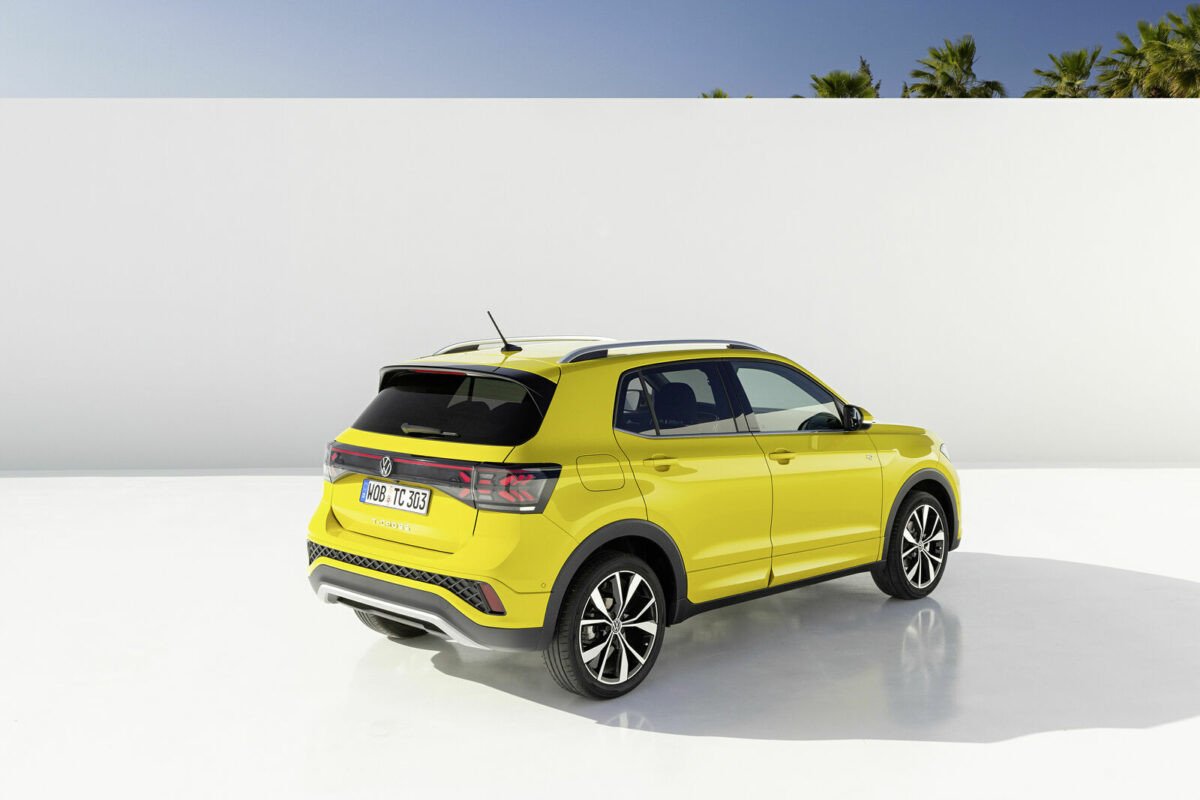Primeras imágenes del renovado Volkswagen T-Cross que se fabrica en Navarra