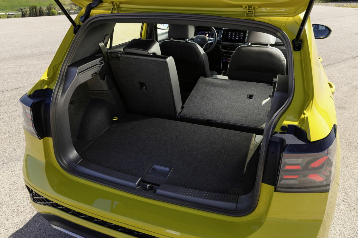 Primeras imágenes del renovado Volkswagen T-Cross que se fabrica en Navarra