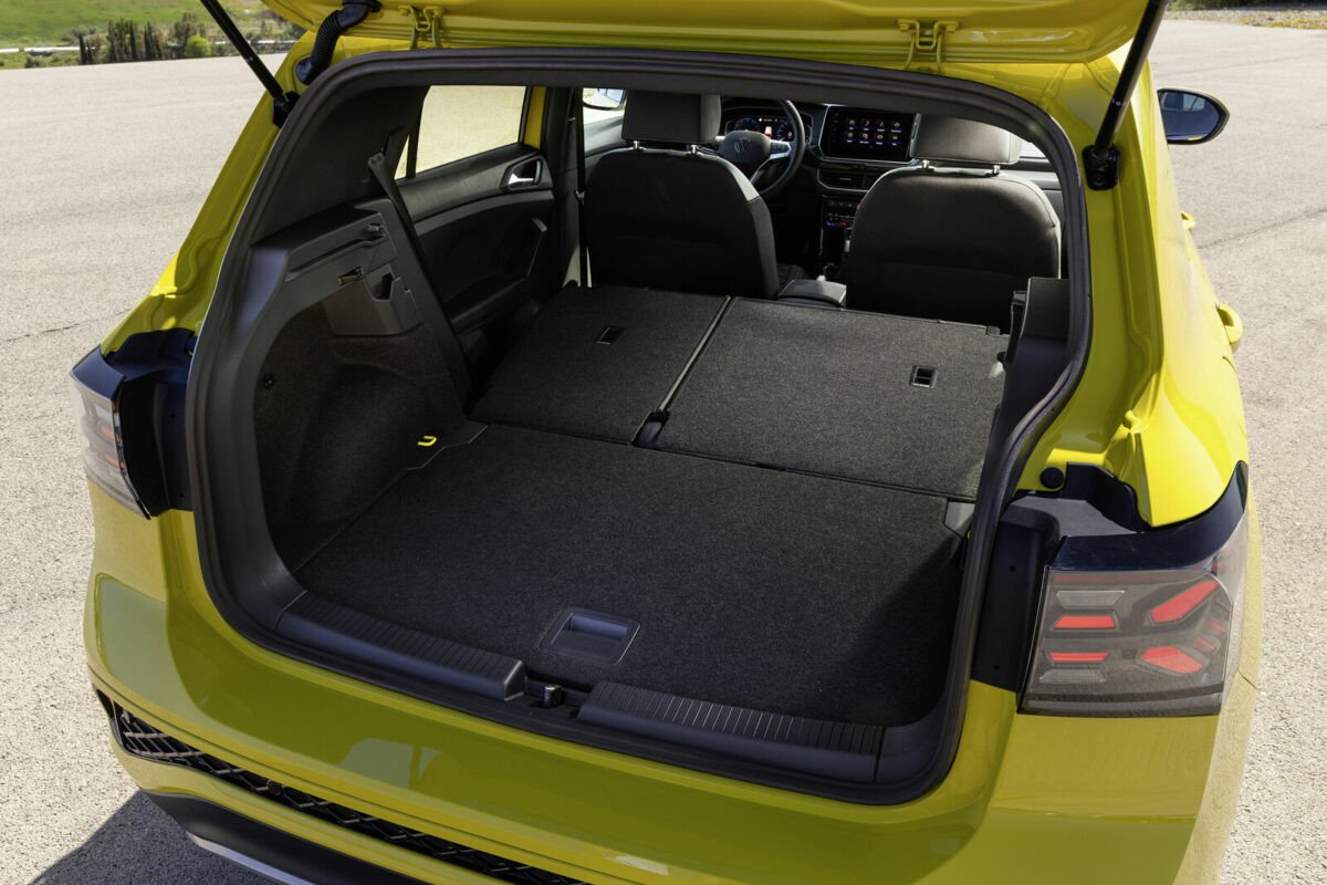 Primeras imágenes del renovado Volkswagen T-Cross que se fabrica en Navarra