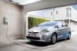 Toyota demuestra que usar un vehículo híbrido disminuye un 46% el consumo