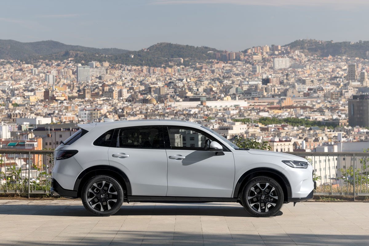 Prueba Honda ZR-V: el nuevo SUV de la marca japonesa, híbrido y dinámico