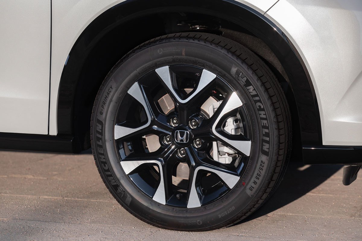 Prueba Honda ZR-V: el nuevo SUV de la marca japonesa, híbrido y dinámico