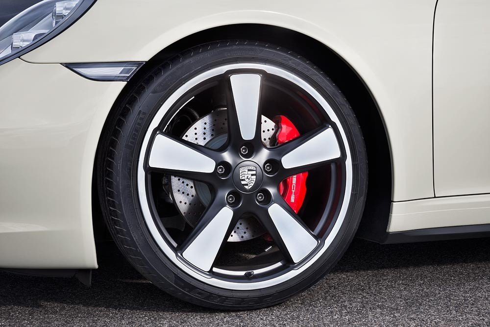 Porsche 911 Edición 50 Aniversario