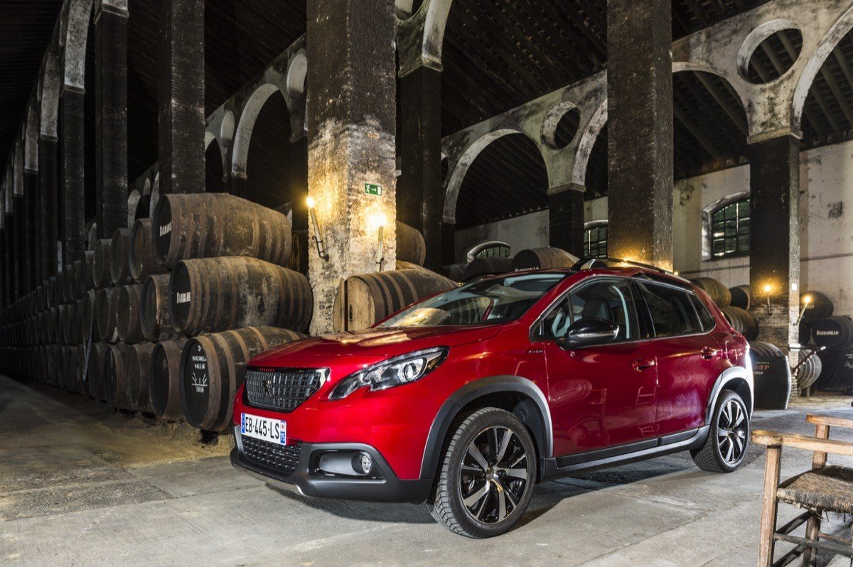 Prueba del nuevo Peugeot 2008: igual de práctico pero más SUV Prueba del nuevo Peugeot 2008: igual de práctico pero más SUV