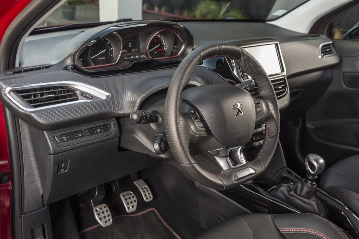 Prueba del nuevo Peugeot 2008: igual de práctico pero más SUV Prueba del nuevo Peugeot 2008: igual de práctico pero más SUV