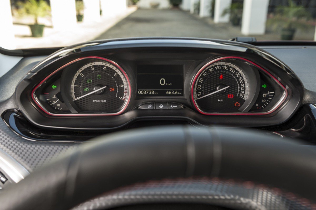 Prueba del nuevo Peugeot 2008: igual de práctico pero más SUV Prueba del nuevo Peugeot 2008: igual de práctico pero más SUV