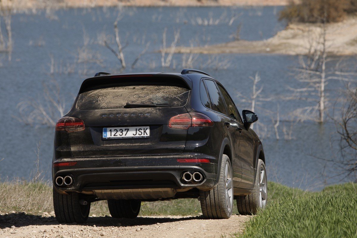 Prueba off-road: ¿hasta dónde puede llegar un Porsche Cayenne fuera del asfalto?