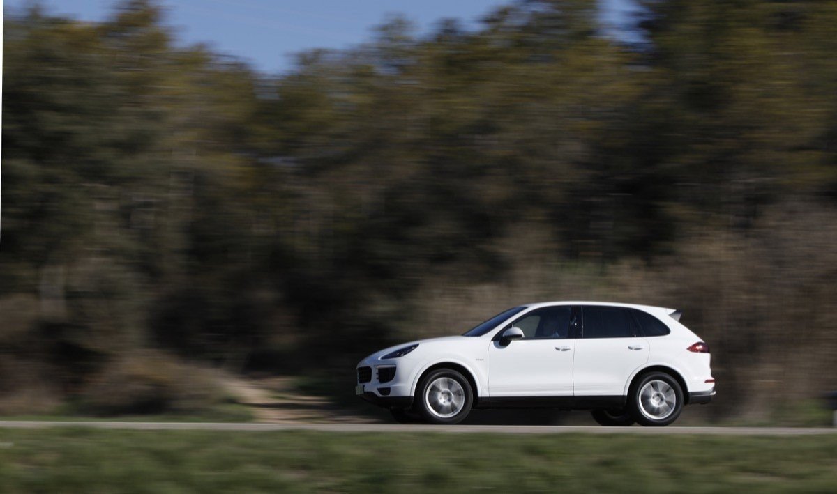 Prueba off-road: ¿hasta dónde puede llegar un Porsche Cayenne fuera del asfalto?
