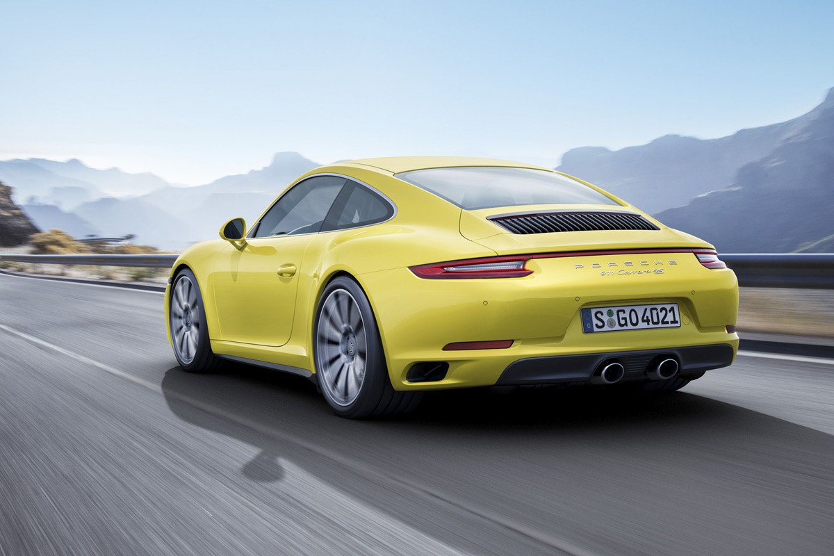 Los 911 Carrera y Targa incorporan la tracción total