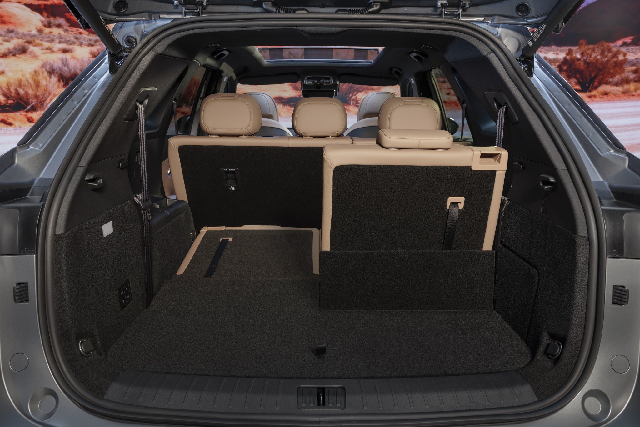 EBRO s900: el SUV más grande de la marca española con 400 CV por menos de 40.000 euros