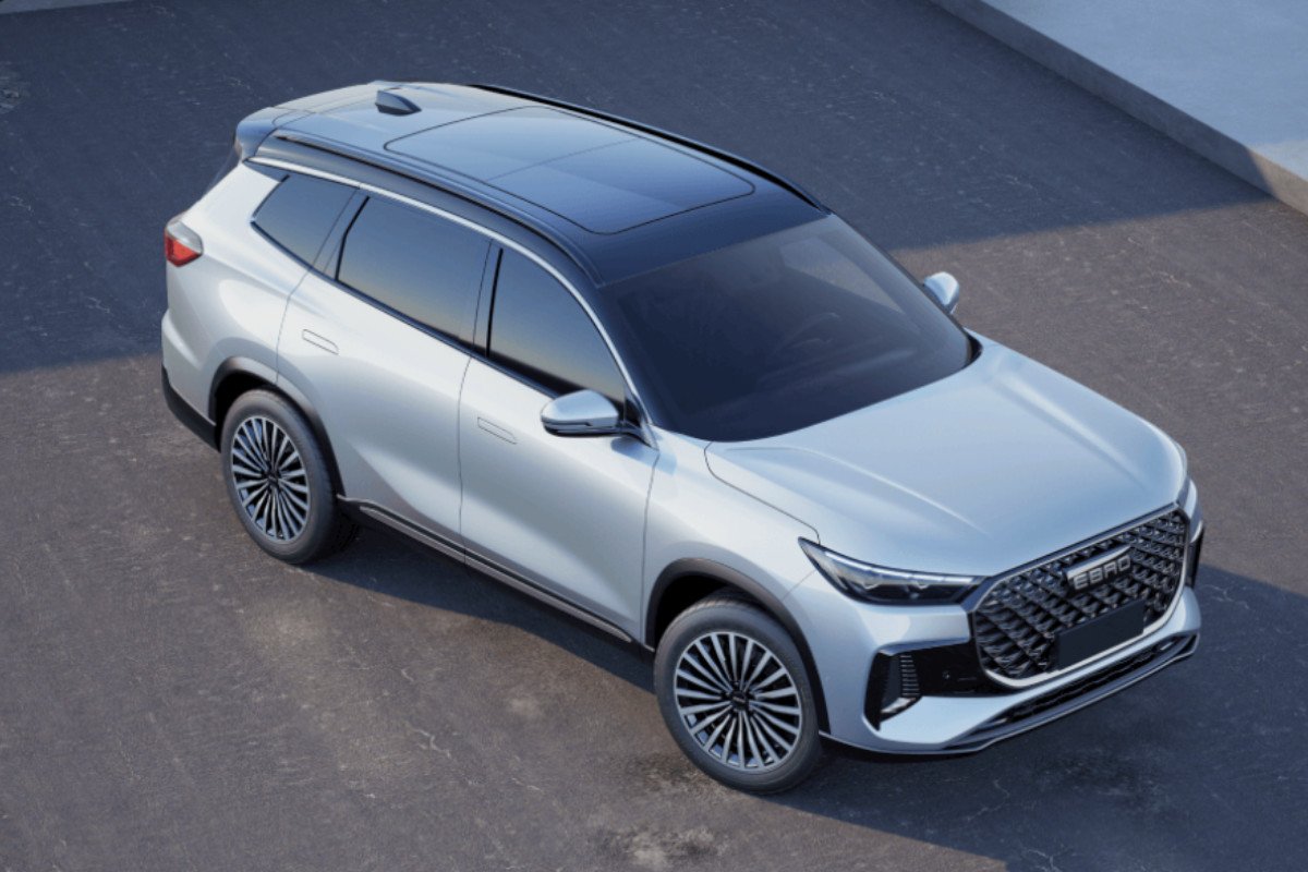 El regreso de EBRO: tres nuevos modelos, coches híbridos y fabricados en Barcelona