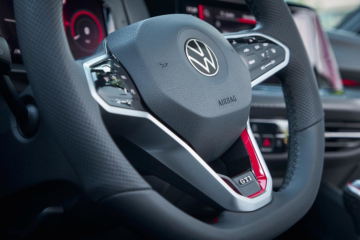 Prueba en circuito del Volkswagen Golf GTI: con opinión y precio