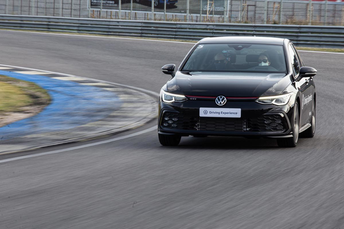 Prueba en circuito del Volkswagen Golf GTI: con opinión y precio