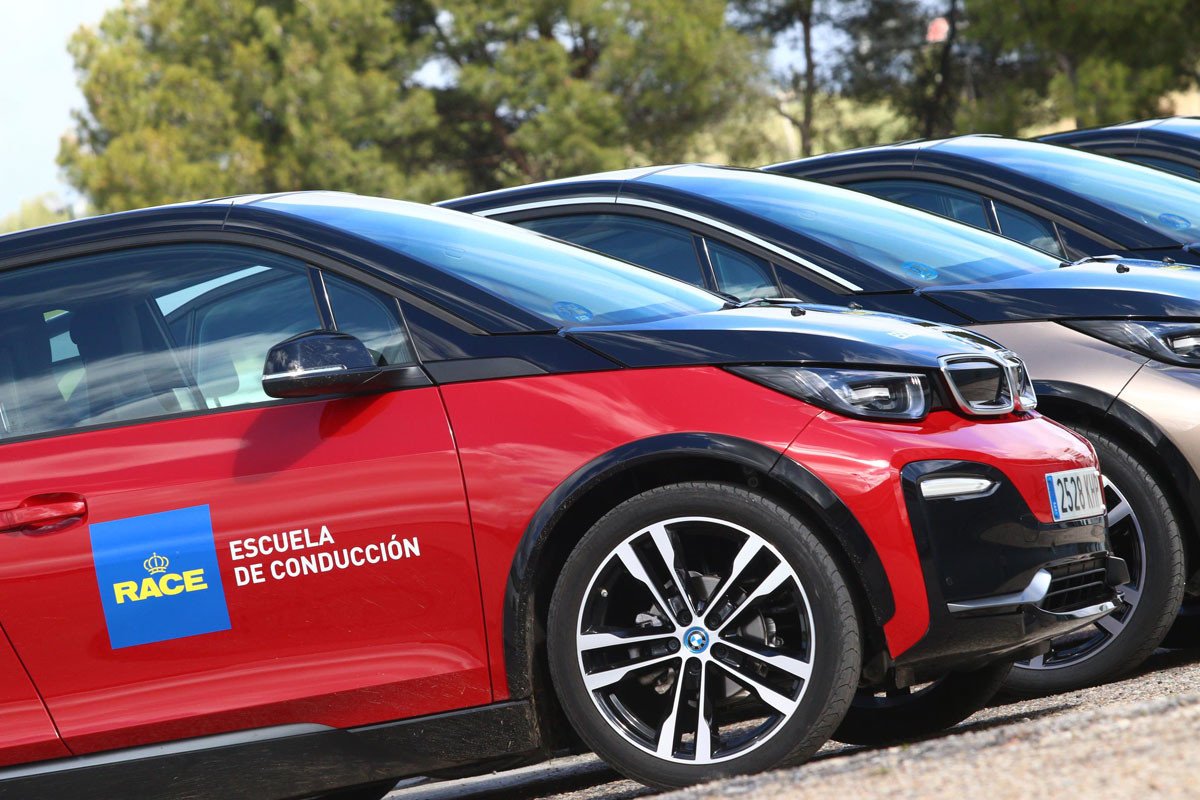Nuevos cursos de conducción con coches eléctricos