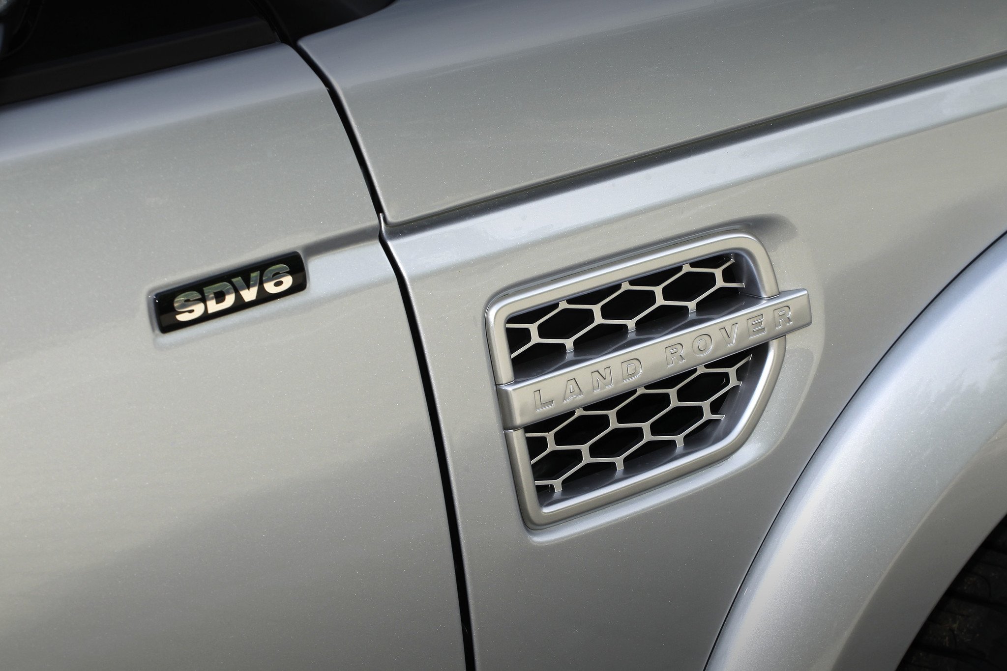 Land Rover Discovery 3.0 SDV6,  un auténtico SUV para carretera y campo
