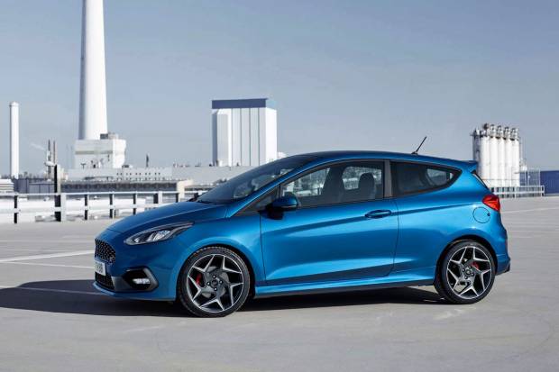 10 pros y contras de los coches gasolina