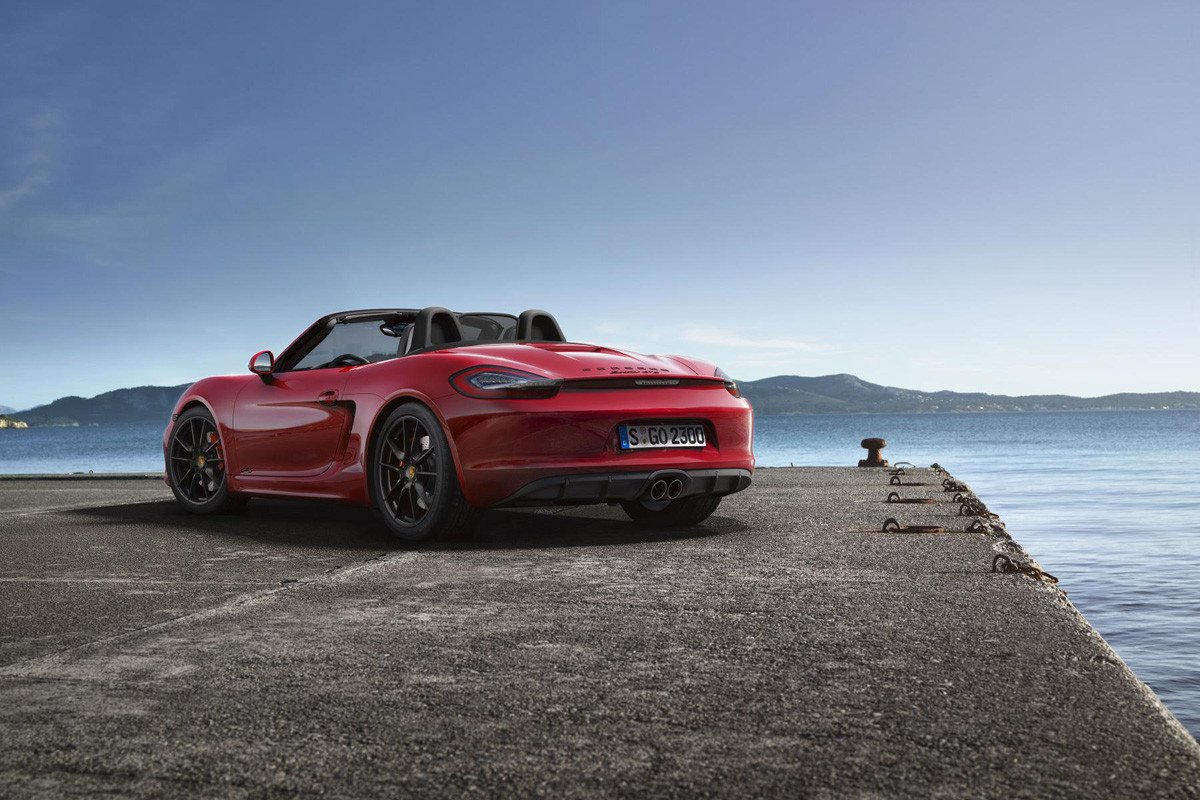 Los Porsche Boxster y Cayman aumentan su potencia con la versión GTS