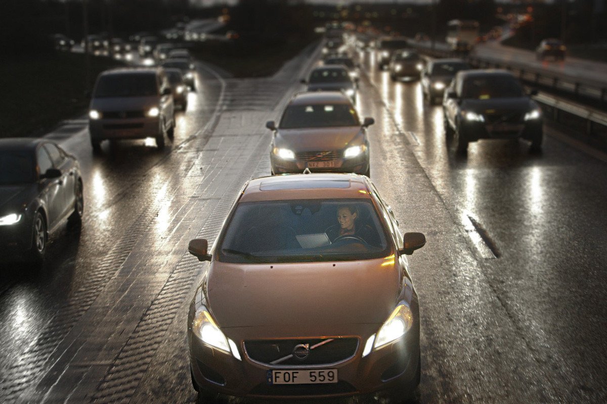 Volvo realiza las primeras pruebas de conducción automática en carretera abierta
