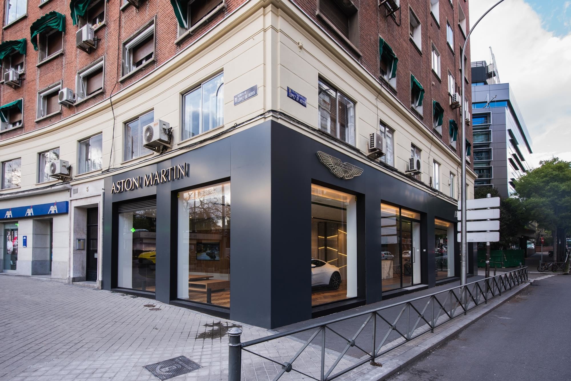 Aston Martin abre en Madrid un concesionario y servicio oficial