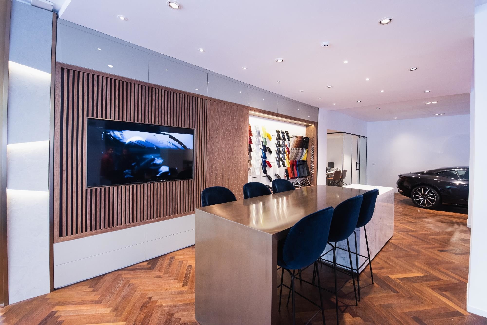 Aston Martin abre en Madrid un concesionario y servicio oficial