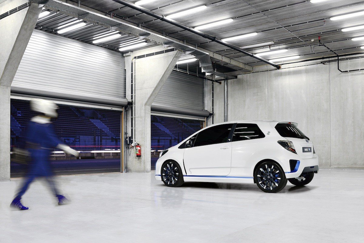 Toyota Yaris Hybrid-R Concept con 4 motores y 420 CV.